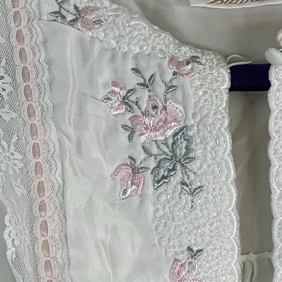 Barbizon Vintage Silky Satin Nightgown Large Floral Embroidered Lace Trim Dainty - Picture 3 of 14